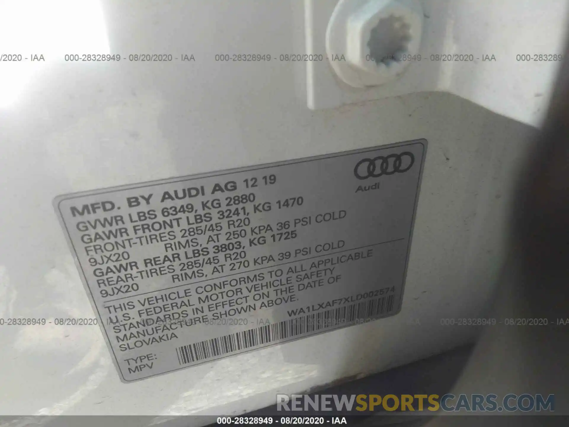 9 Photograph of a damaged car WA1LXAF7XLD002574 AUDI Q7 2020