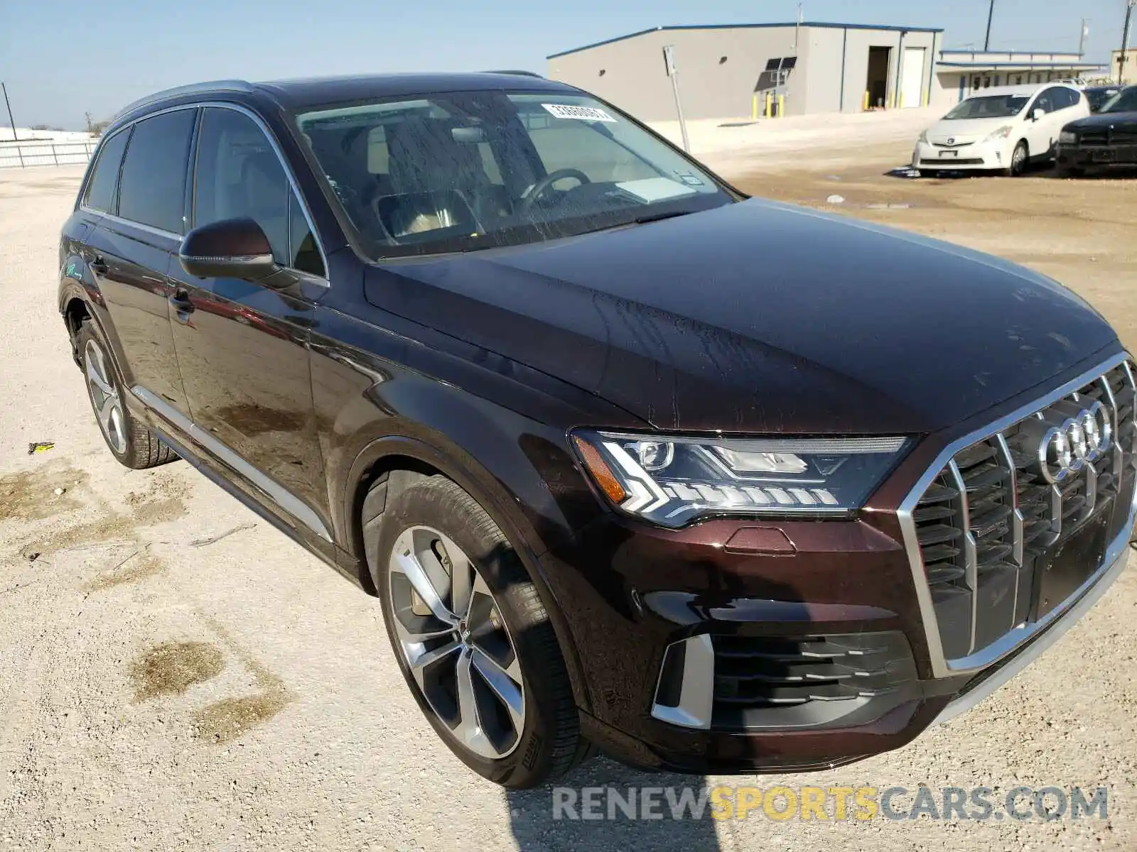 1 Photograph of a damaged car WA1LXBF72LD011033 AUDI Q7 2020