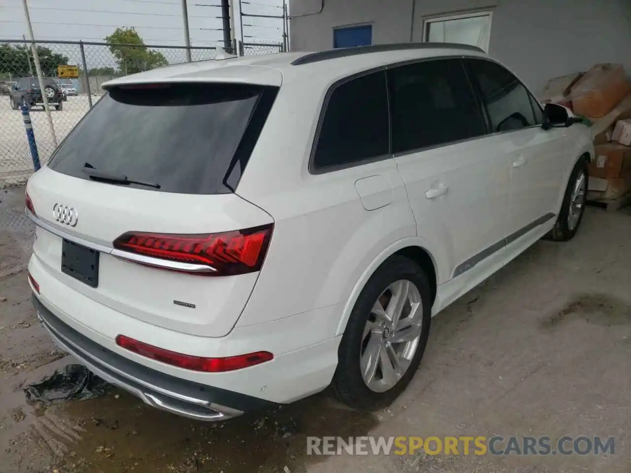 4 Photograph of a damaged car WA1VXAF70LD004729 AUDI Q7 2020