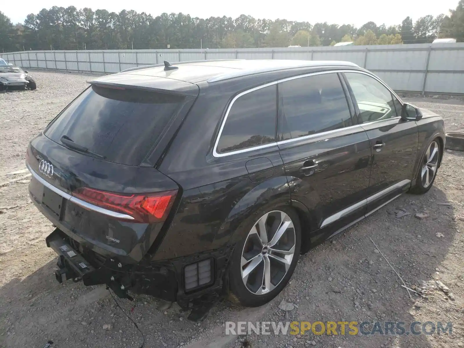 4 Photograph of a damaged car WA1VXAF70LD008926 AUDI Q7 2020