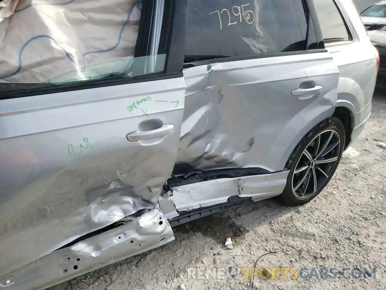 9 Photograph of a damaged car WA1VXAF70LD012829 AUDI Q7 2020