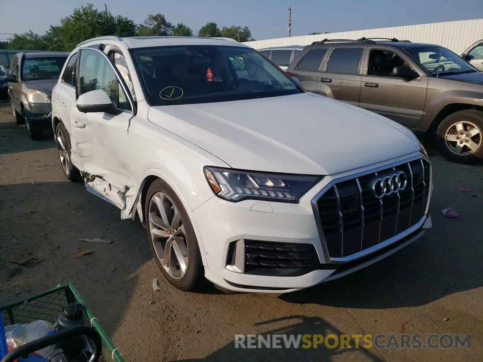 1 Photograph of a damaged car WA1VXAF7XLD000154 AUDI Q7 2020