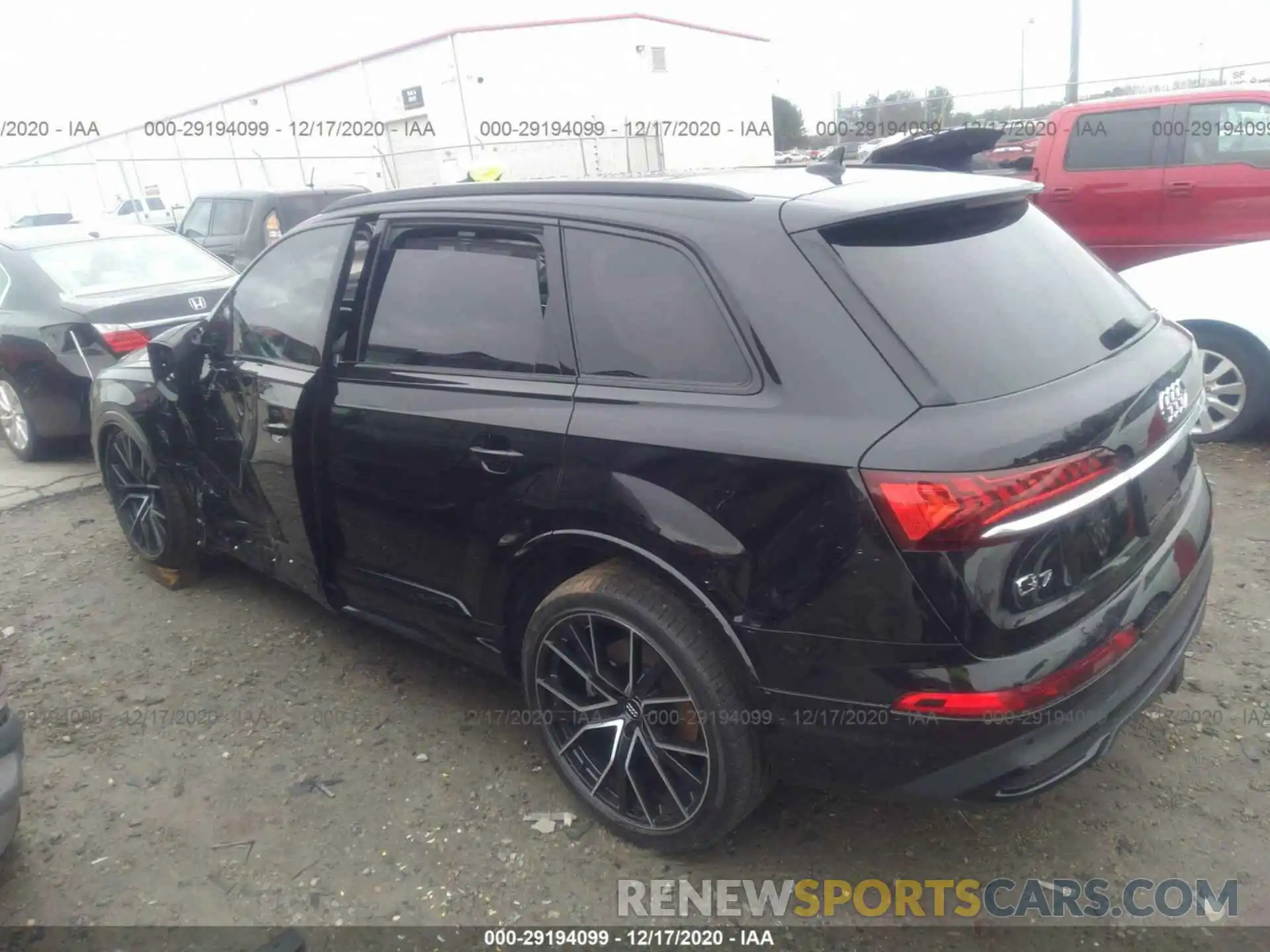 3 Фотография поврежденного автомобиля WA1VXBF7XLD005246 AUDI Q7 2020