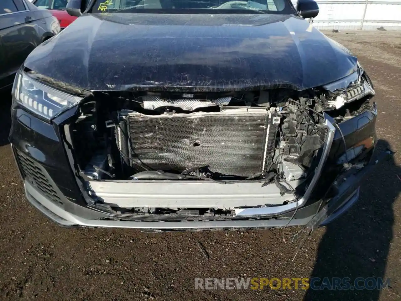 9 Photograph of a damaged car WA1WXAF73LD000470 AUDI Q7 2020