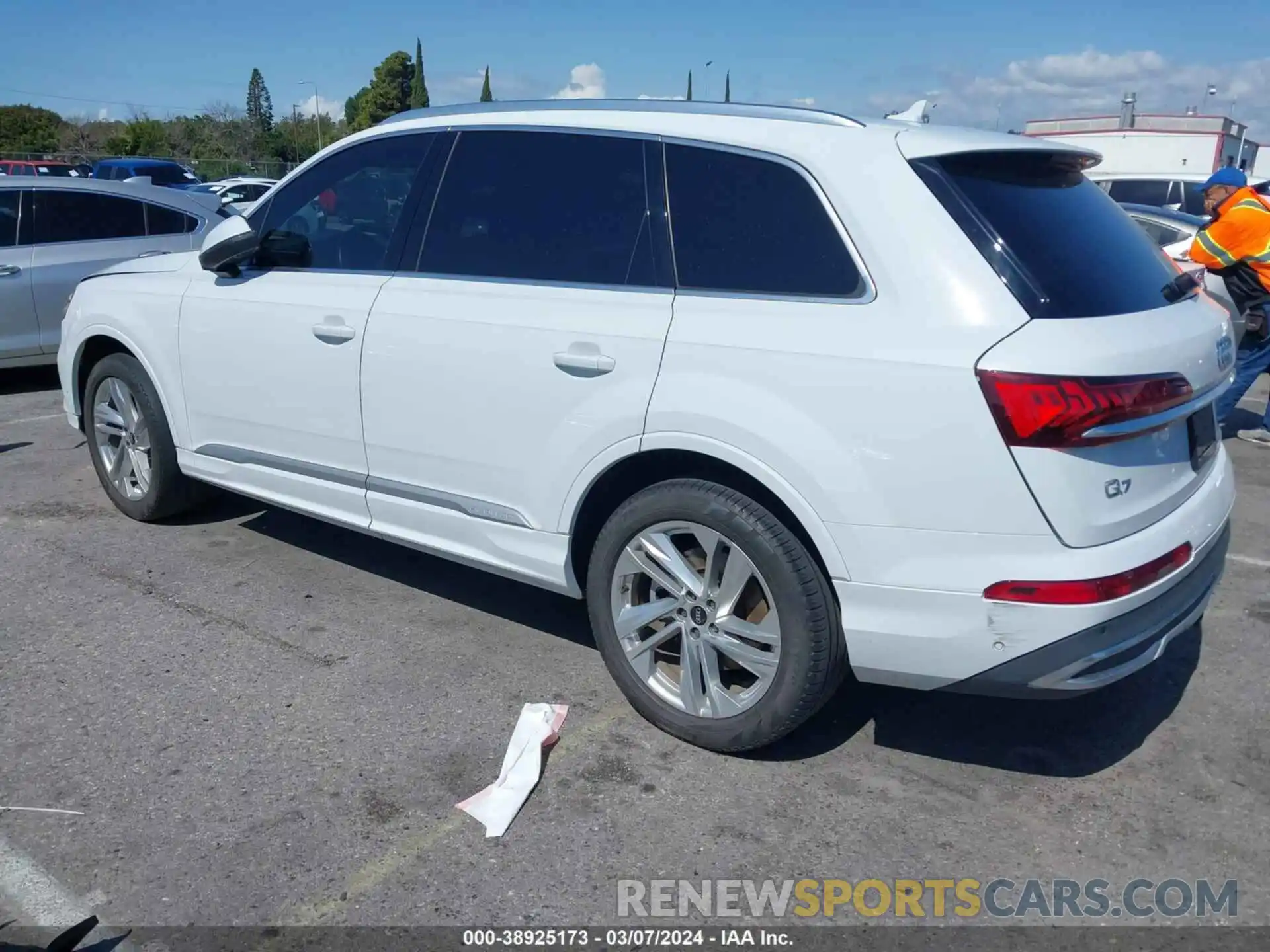 3 Photograph of a damaged car WA1AJAF70MD027302 AUDI Q7 2021