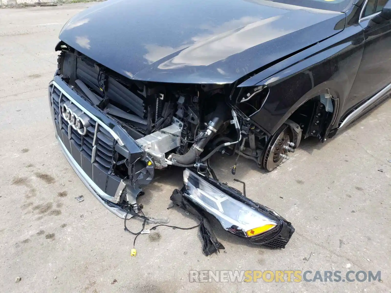 9 Photograph of a damaged car WA1AJAF71MD017362 AUDI Q7 2021