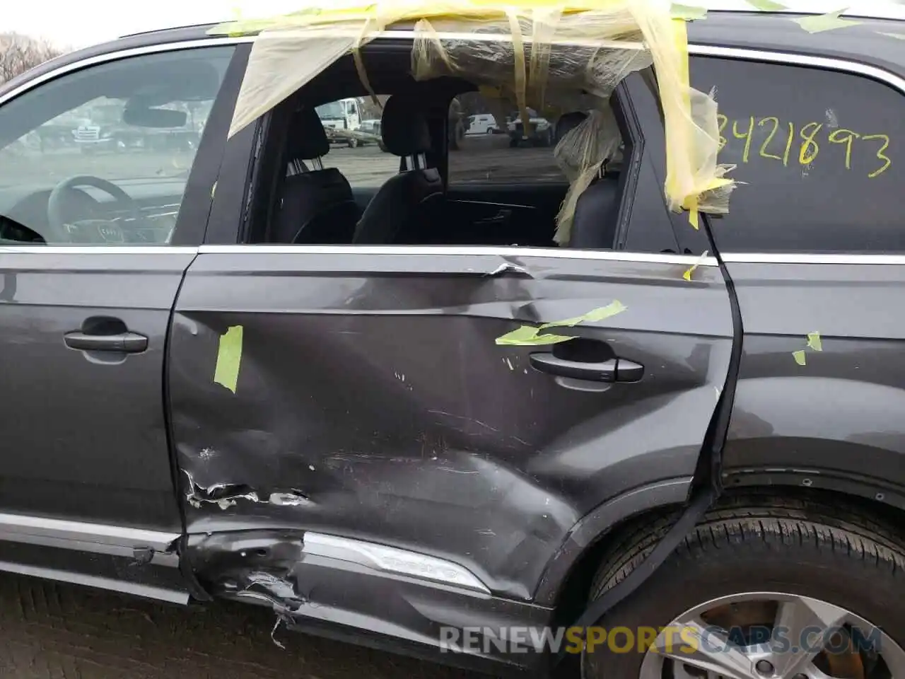 9 Photograph of a damaged car WA1AJAF72MD015832 AUDI Q7 2021