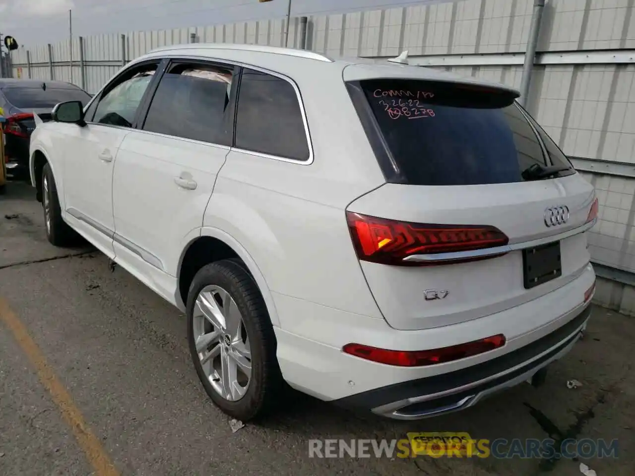 3 Photograph of a damaged car WA1AJAF76MD018278 AUDI Q7 2021