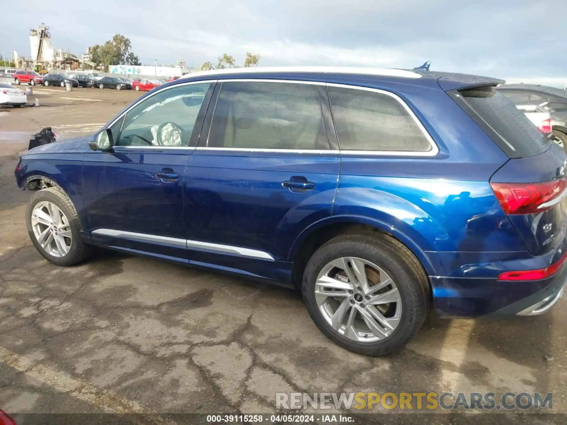 14 Photograph of a damaged car WA1AJAF78MD040802 AUDI Q7 2021