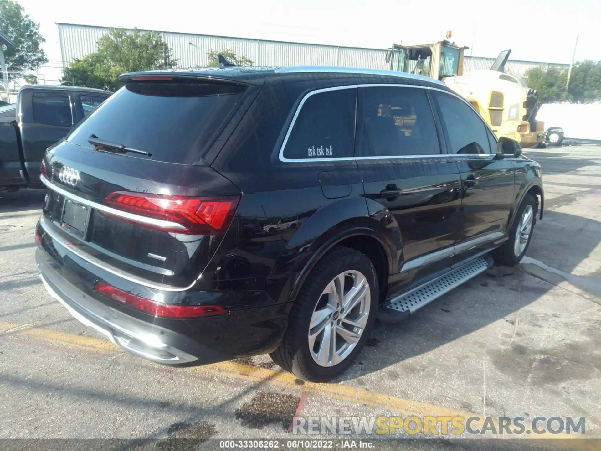 4 Photograph of a damaged car WA1AJAF79MD034524 AUDI Q7 2021