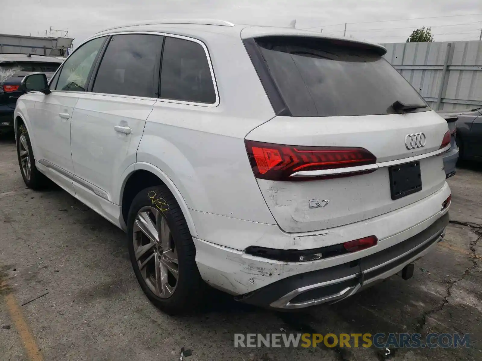 3 Фотография поврежденного автомобиля WA1AJAF7XMD027288 AUDI Q7 2021