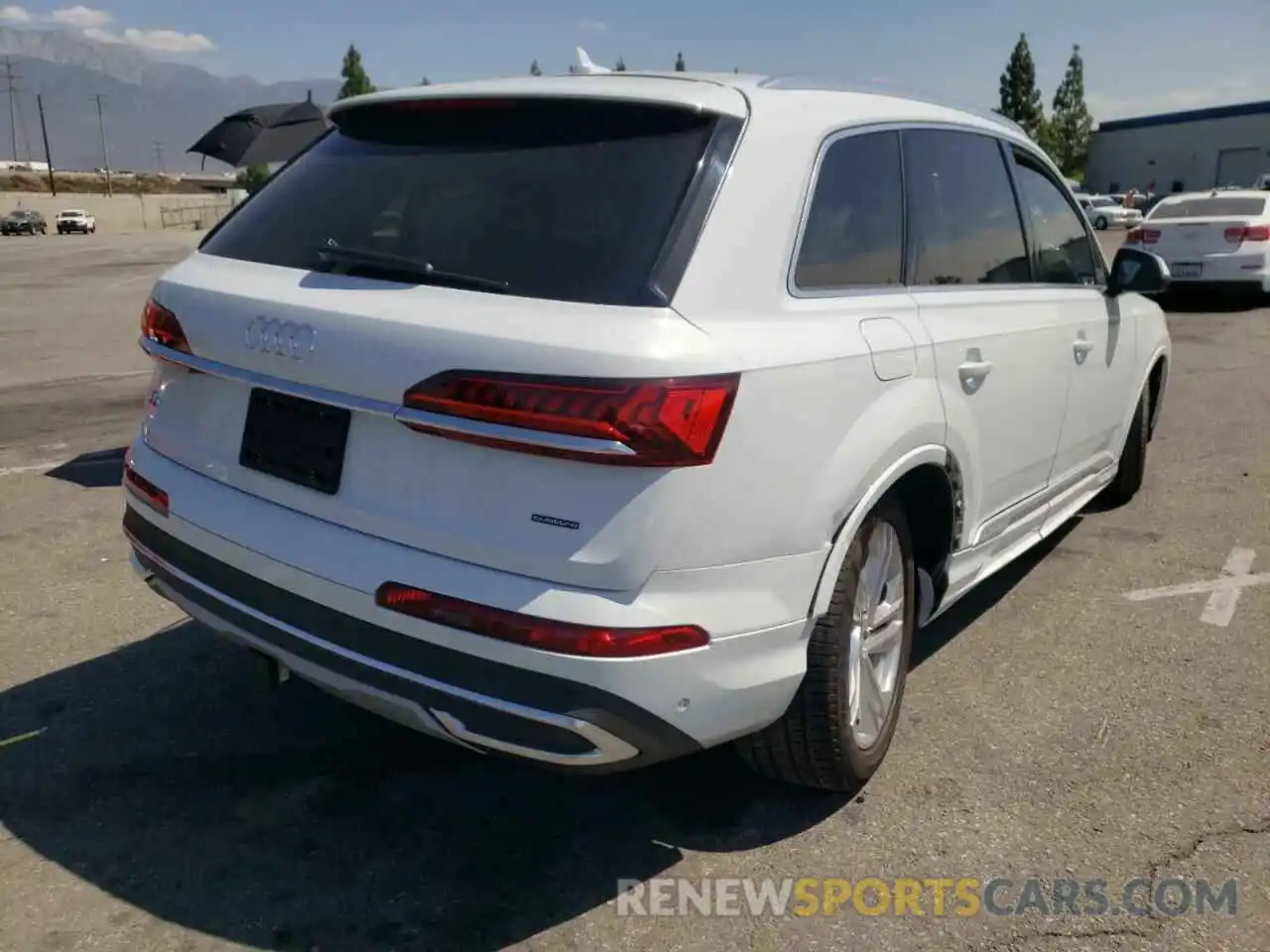 4 Фотография поврежденного автомобиля WA1AJAF7XMD033480 AUDI Q7 2021