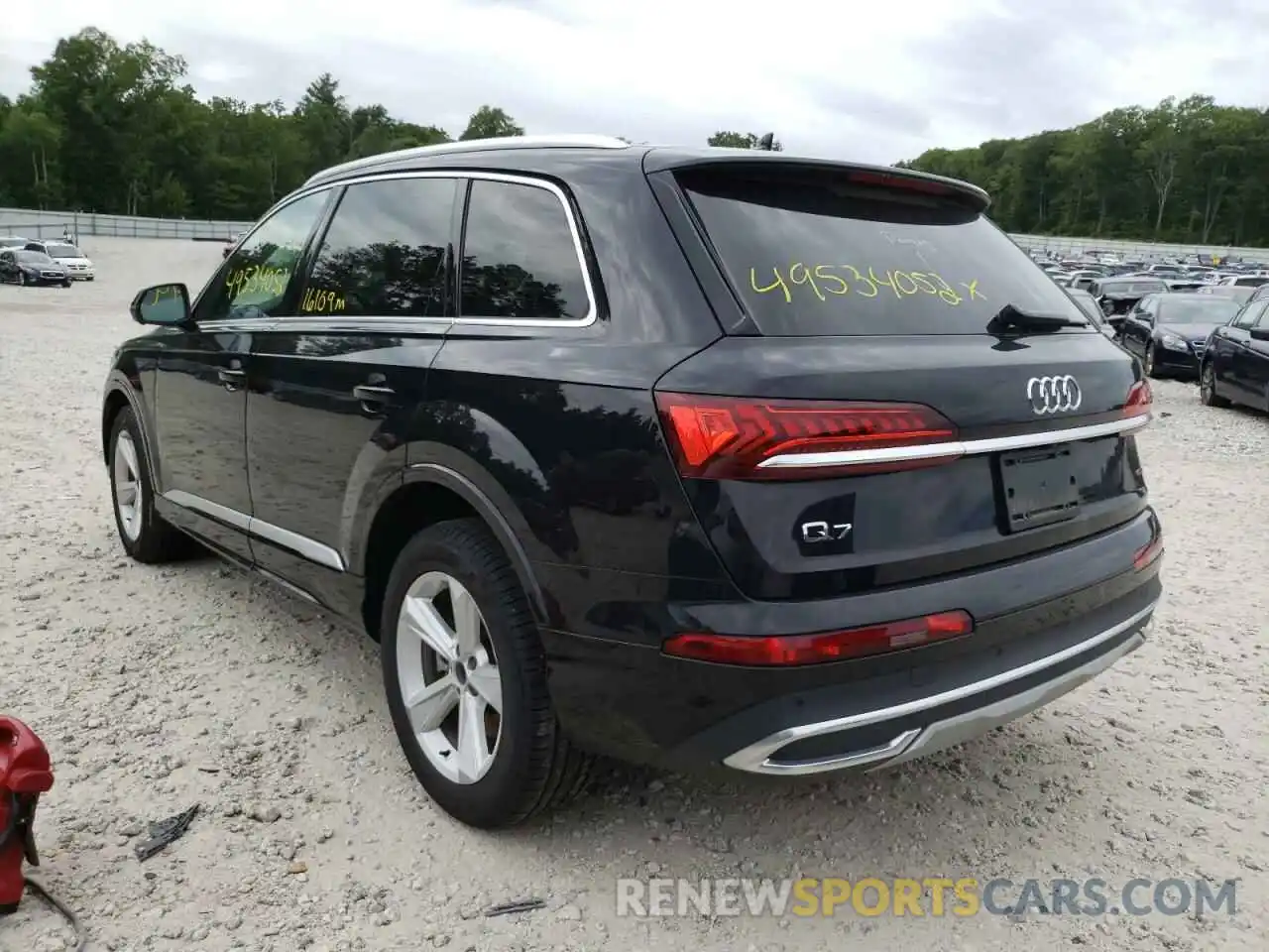 3 Photograph of a damaged car WA1AXAF71MD019109 AUDI Q7 2021