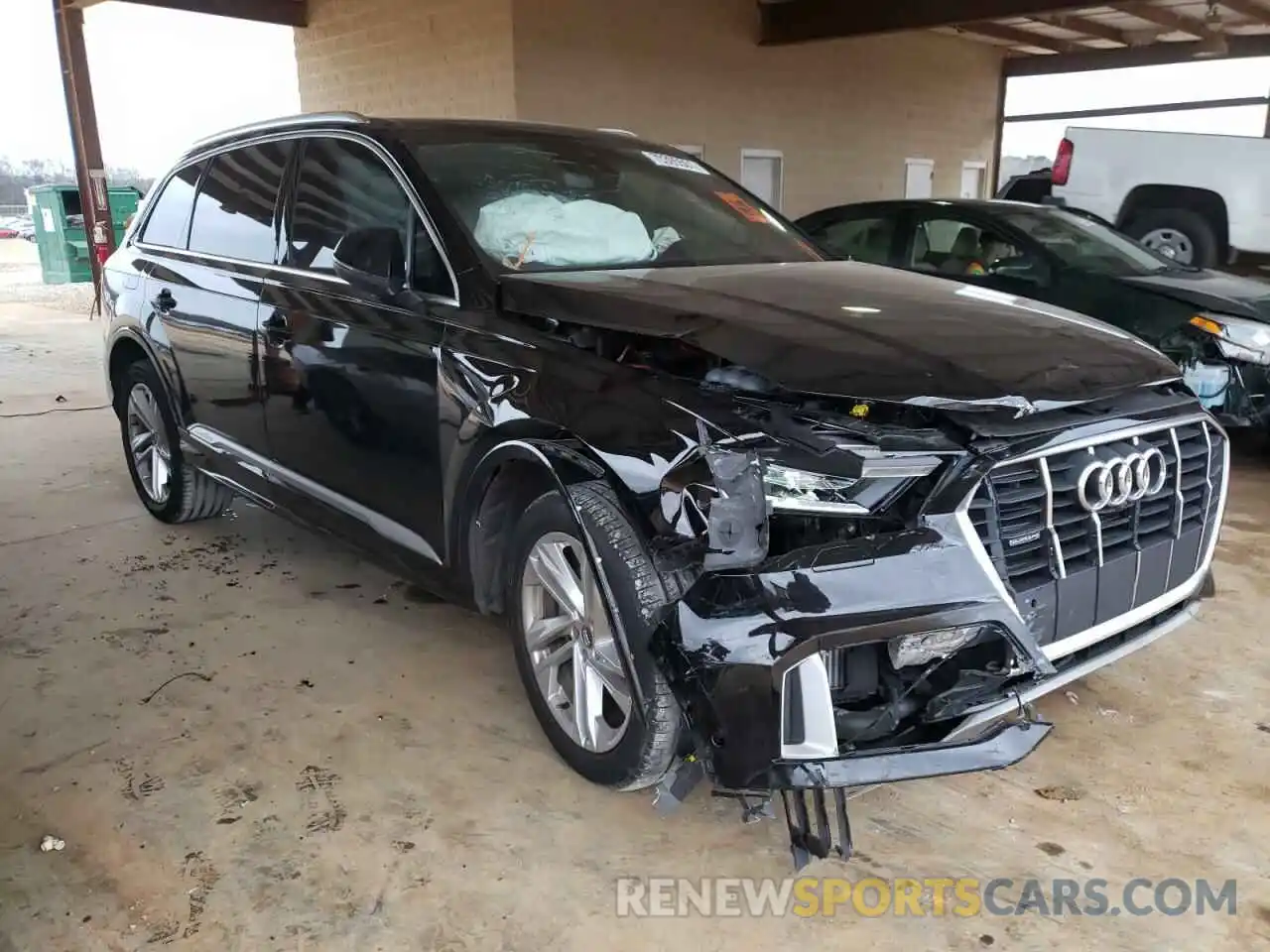 1 Photograph of a damaged car WA1AXAF76MD010311 AUDI Q7 2021