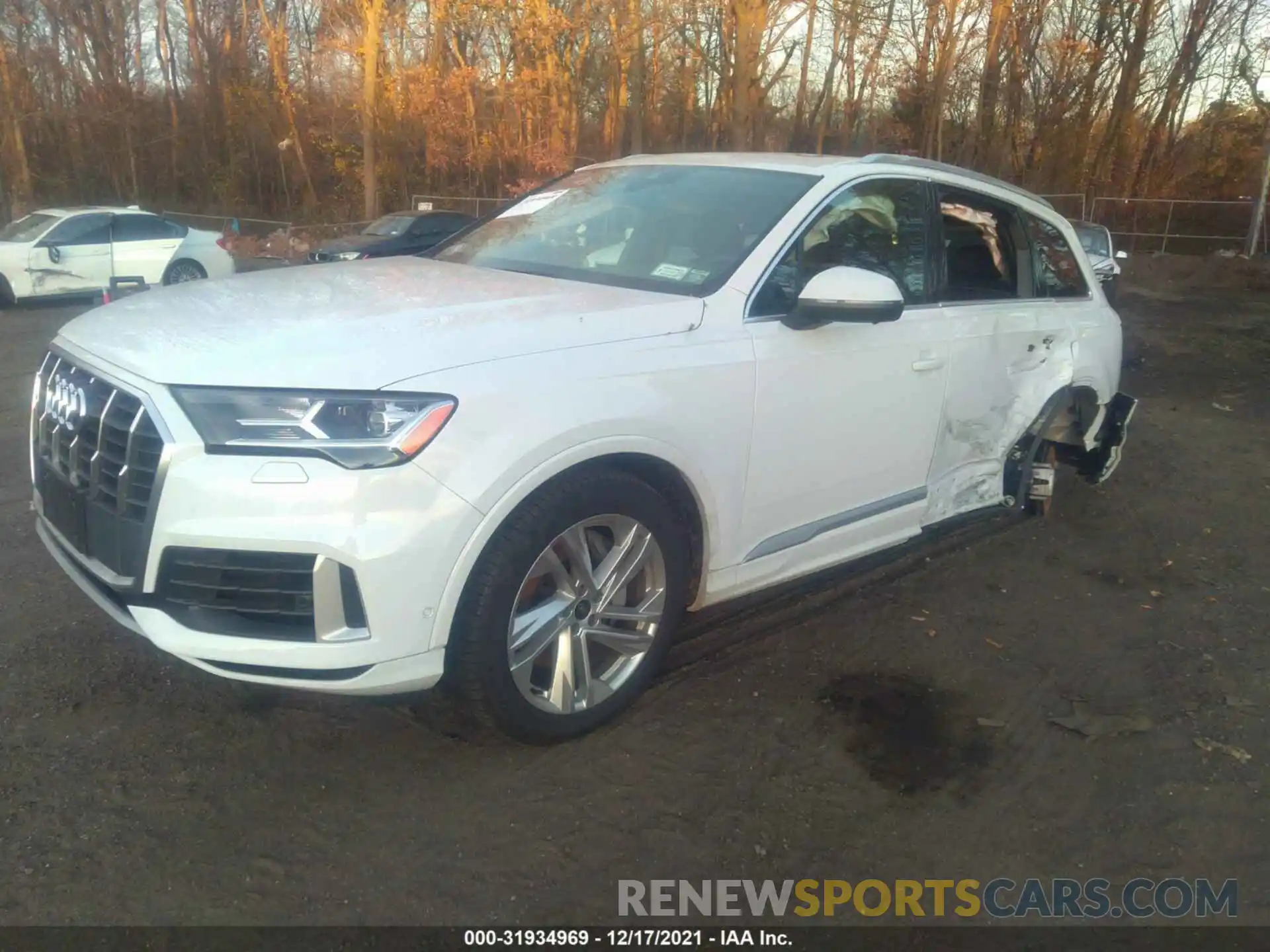 2 Photograph of a damaged car WA1AXAF76MD022636 AUDI Q7 2021