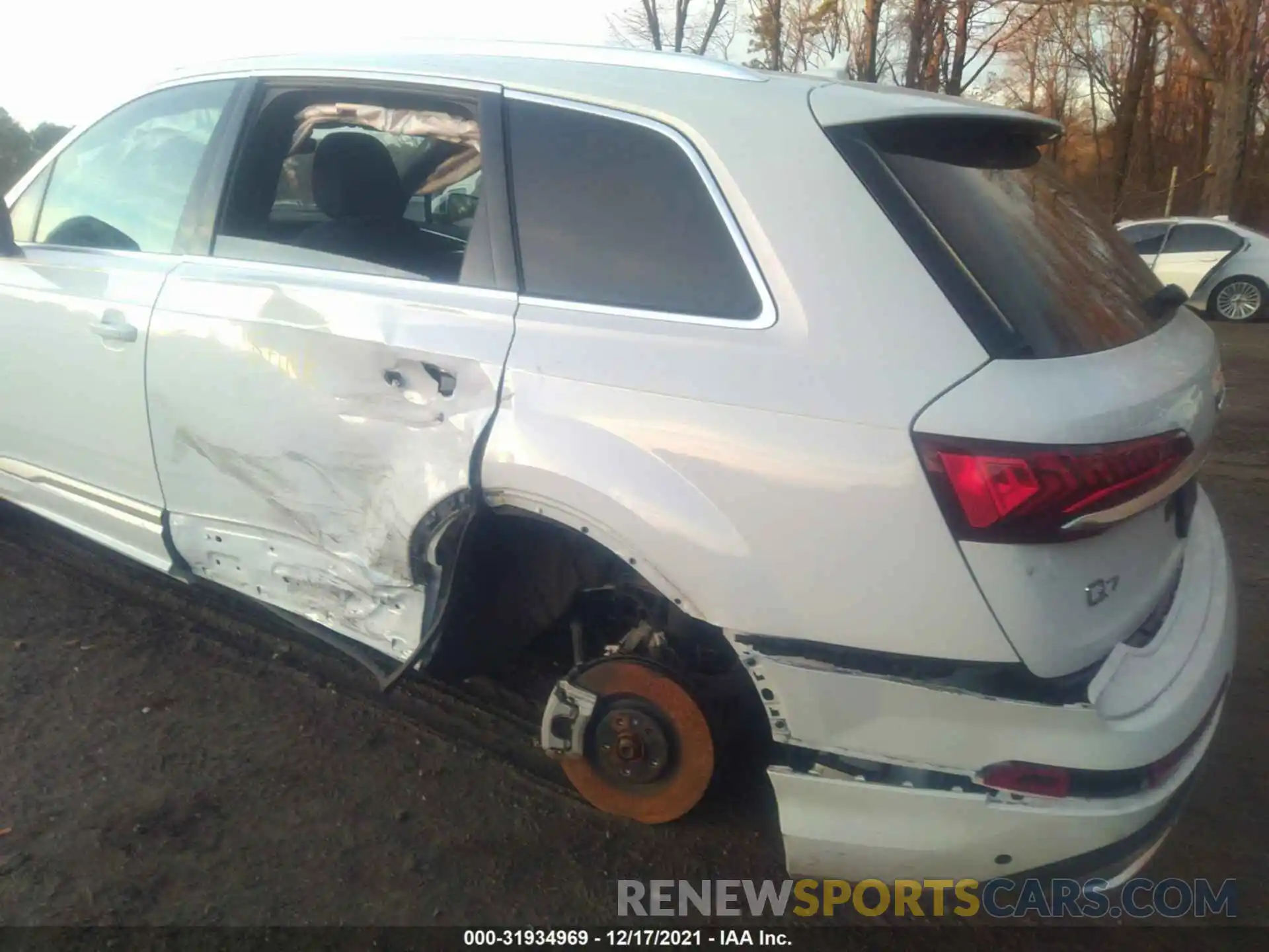 6 Photograph of a damaged car WA1AXAF76MD022636 AUDI Q7 2021