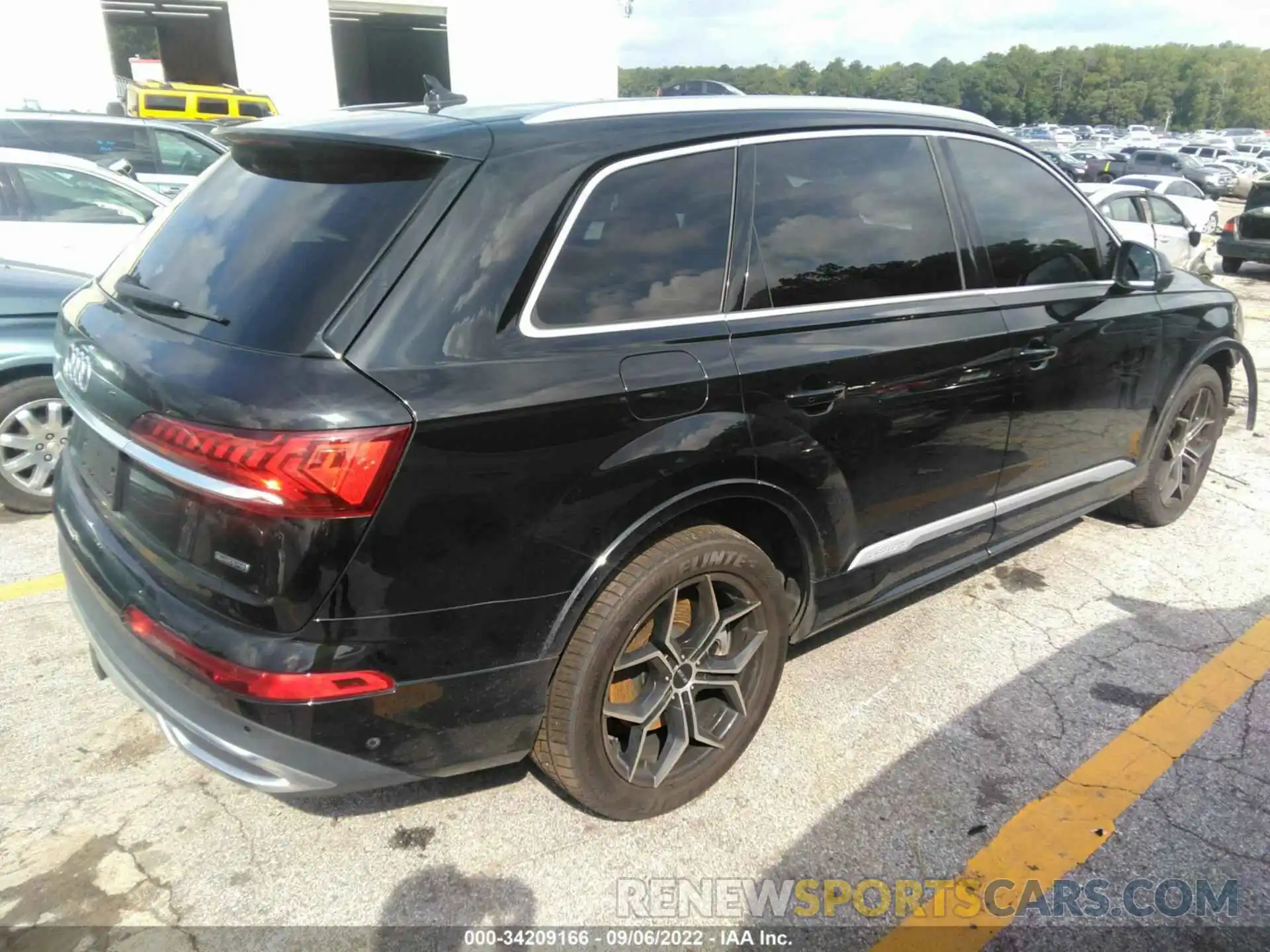 4 Photograph of a damaged car WA1AXAF77MD014884 AUDI Q7 2021