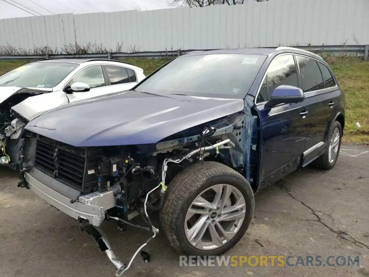 2 Photograph of a damaged car WA1AXAF78MD034416 AUDI Q7 2021