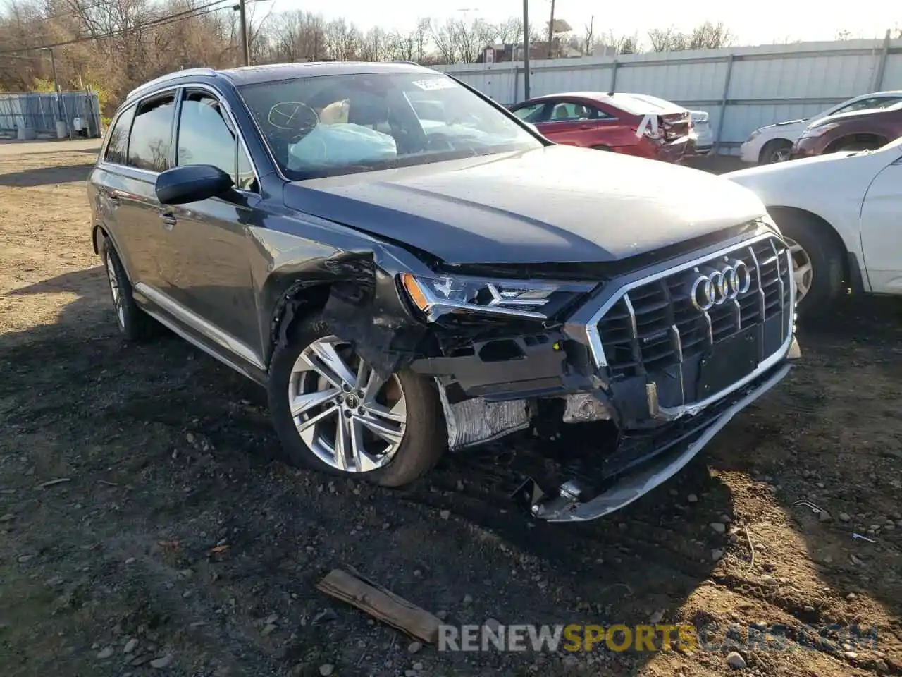 1 Photograph of a damaged car WA1AXAF7XMD030819 AUDI Q7 2021