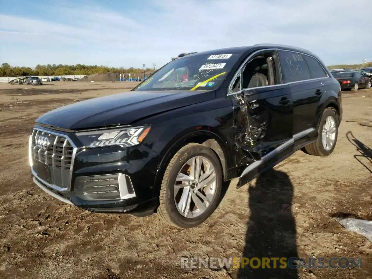 2 Photograph of a damaged car WA1LJAF70MD013036 AUDI Q7 2021