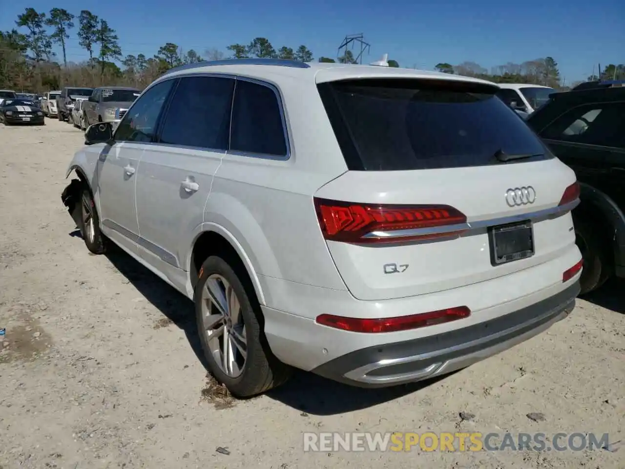 3 Photograph of a damaged car WA1LJAF70MD015501 AUDI Q7 2021