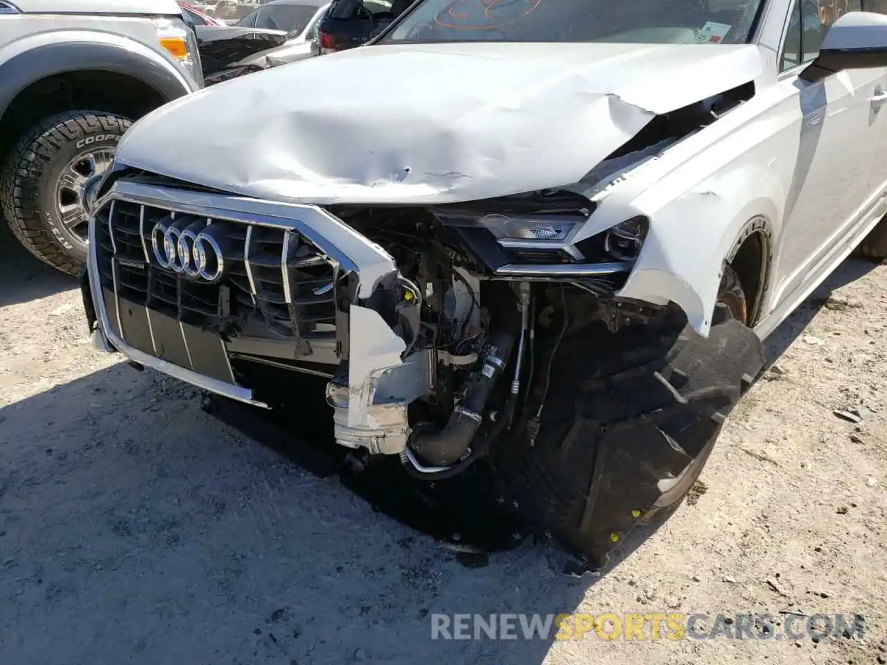 9 Photograph of a damaged car WA1LJAF70MD015501 AUDI Q7 2021