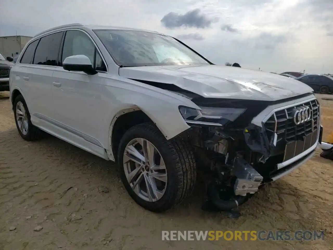 1 Photograph of a damaged car WA1LJAF70MD018575 AUDI Q7 2021