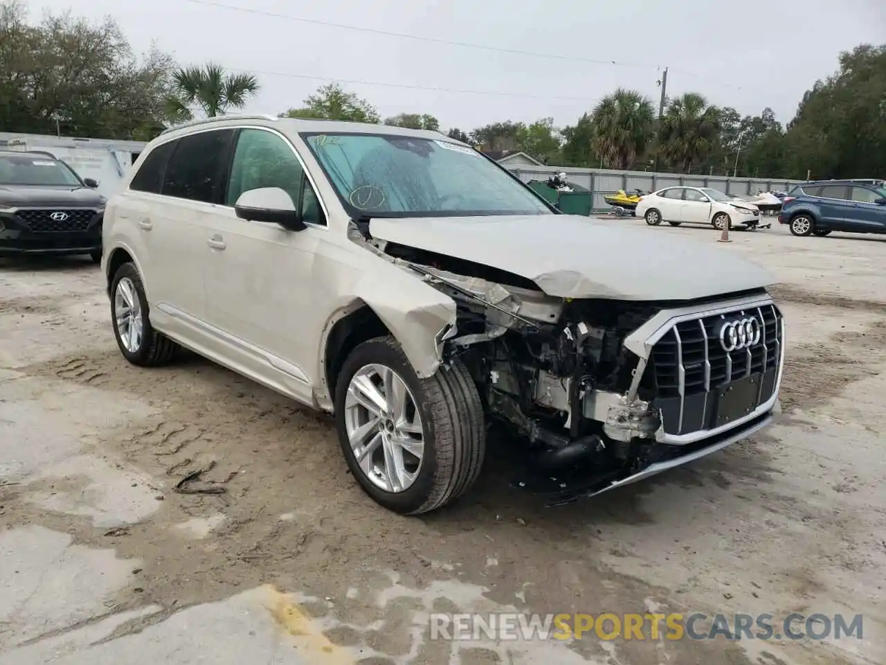 1 Photograph of a damaged car WA1LJAF70MD036686 AUDI Q7 2021