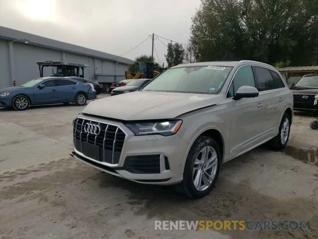 2 Photograph of a damaged car WA1LJAF70MD036686 AUDI Q7 2021