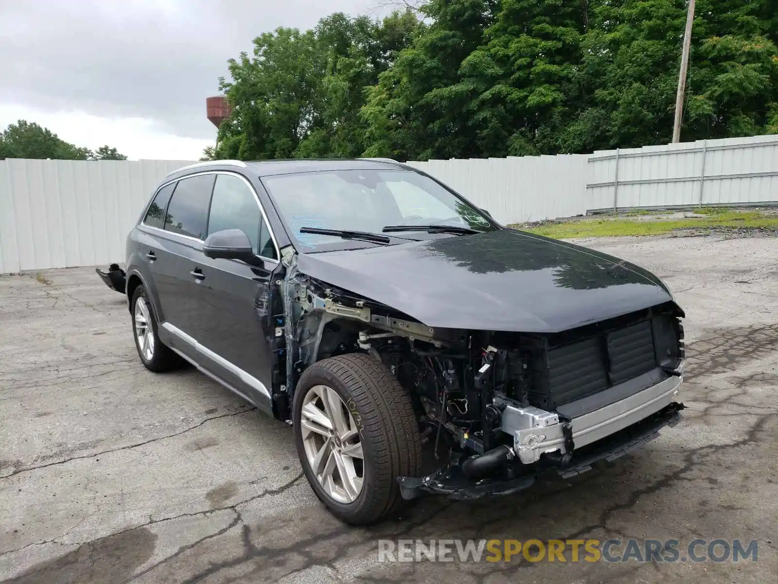 1 Photograph of a damaged car WA1LJAF72MD027486 AUDI Q7 2021