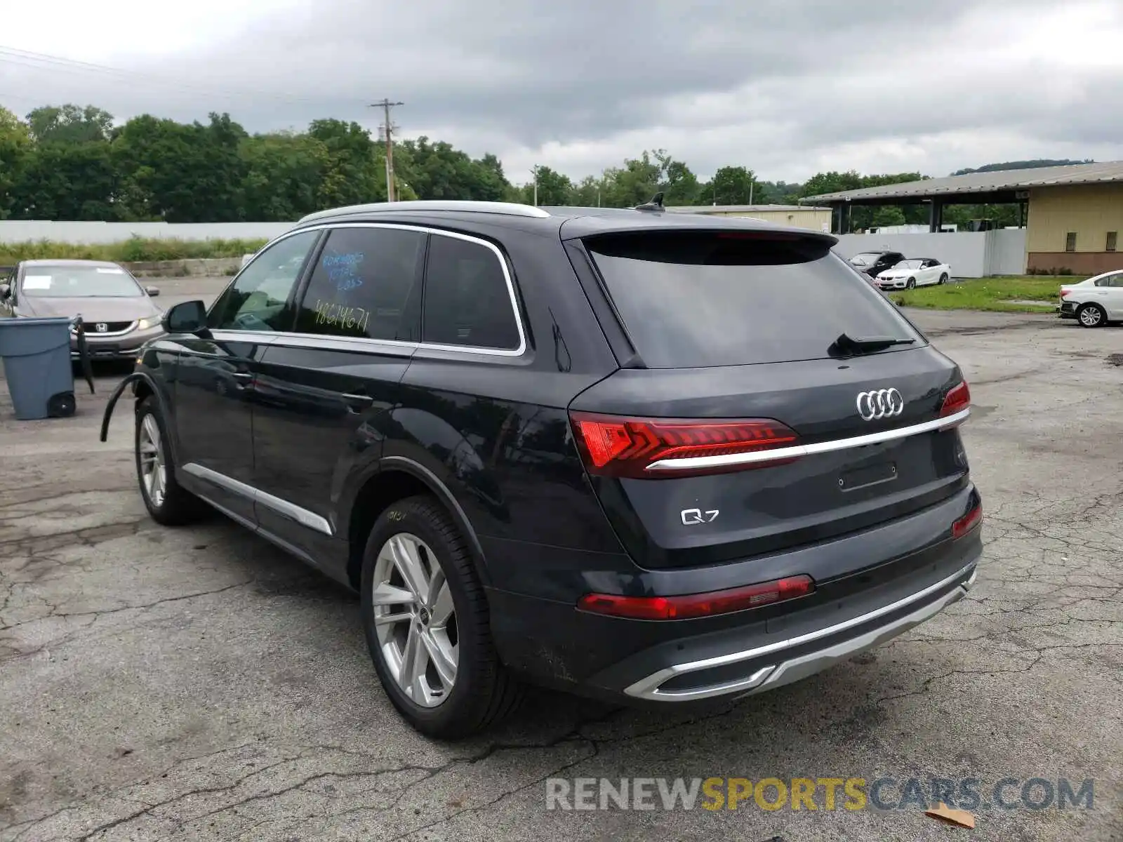 3 Photograph of a damaged car WA1LJAF72MD027486 AUDI Q7 2021