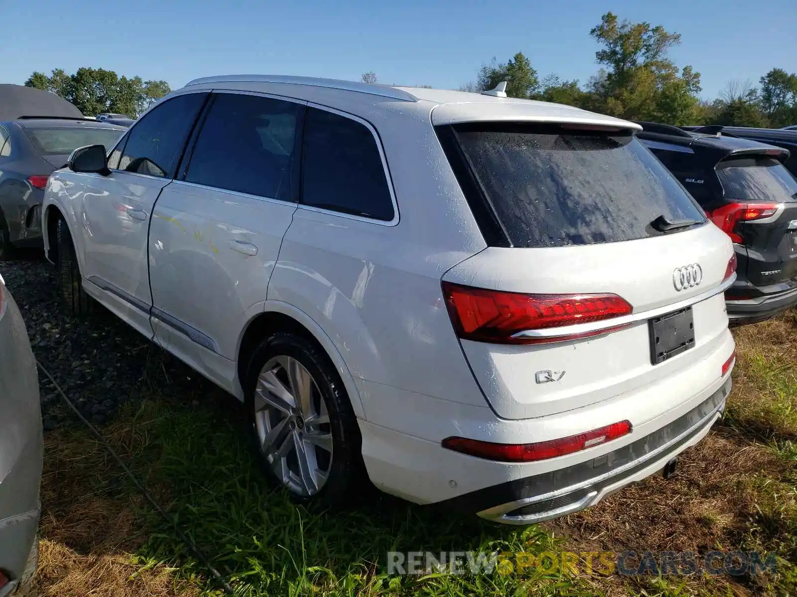 3 Photograph of a damaged car WA1LJAF72MD034972 AUDI Q7 2021