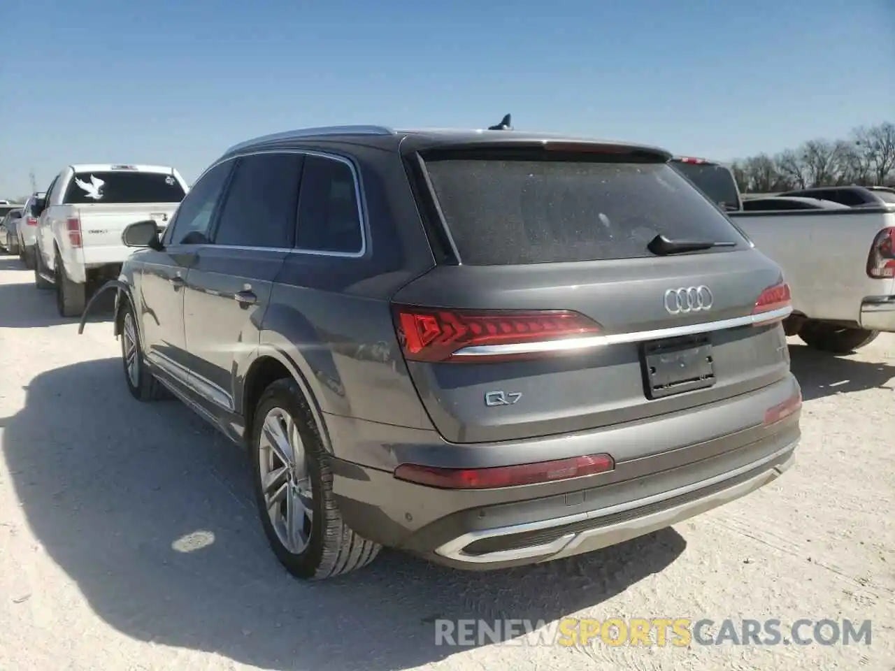 3 Photograph of a damaged car WA1LJAF72MD035961 AUDI Q7 2021