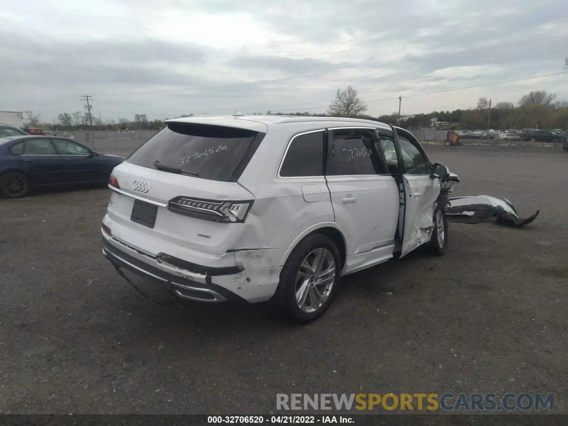 4 Фотография поврежденного автомобиля WA1LJAF73MD033300 AUDI Q7 2021