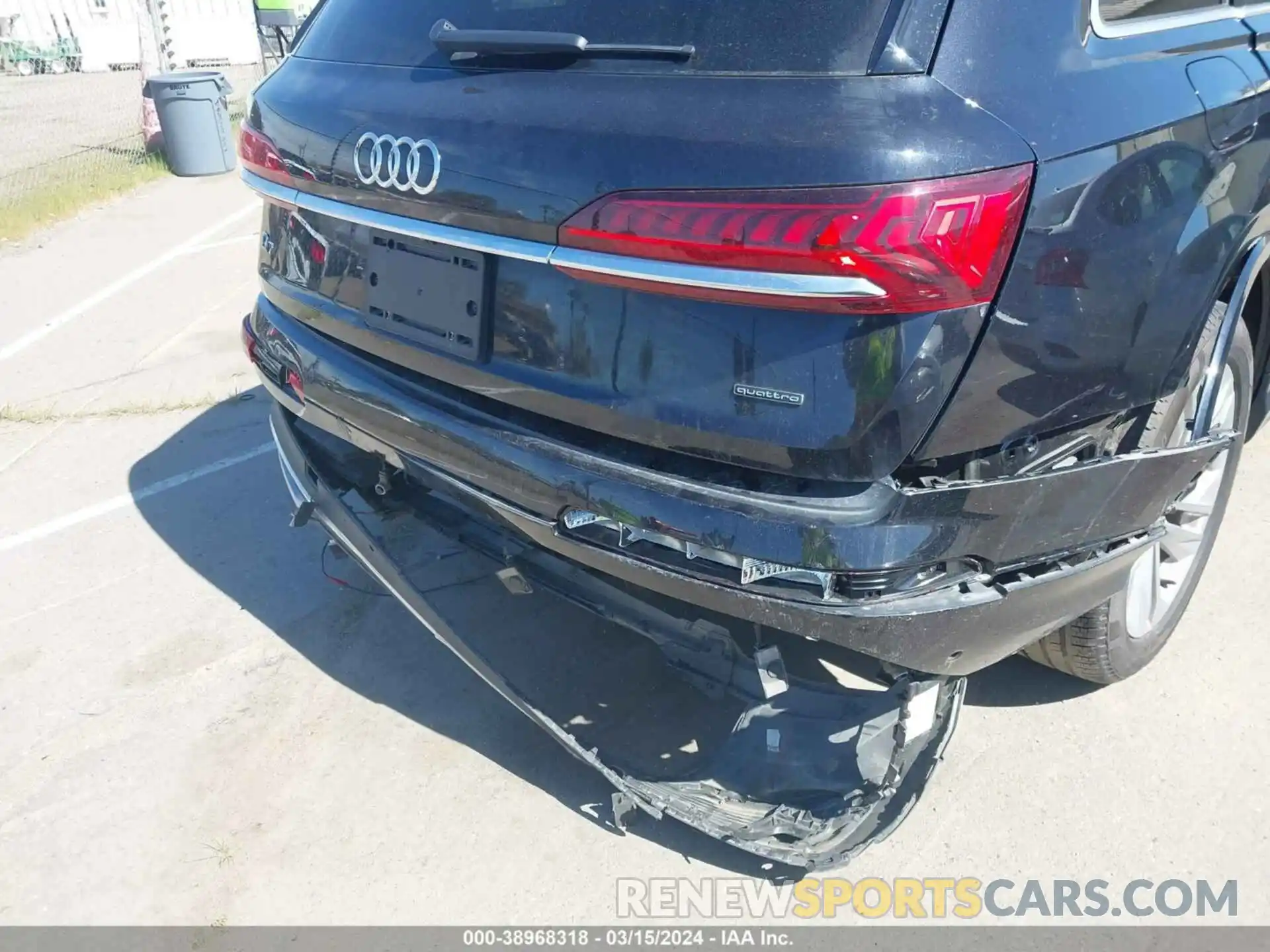 17 Photograph of a damaged car WA1LJAF74MD000435 AUDI Q7 2021