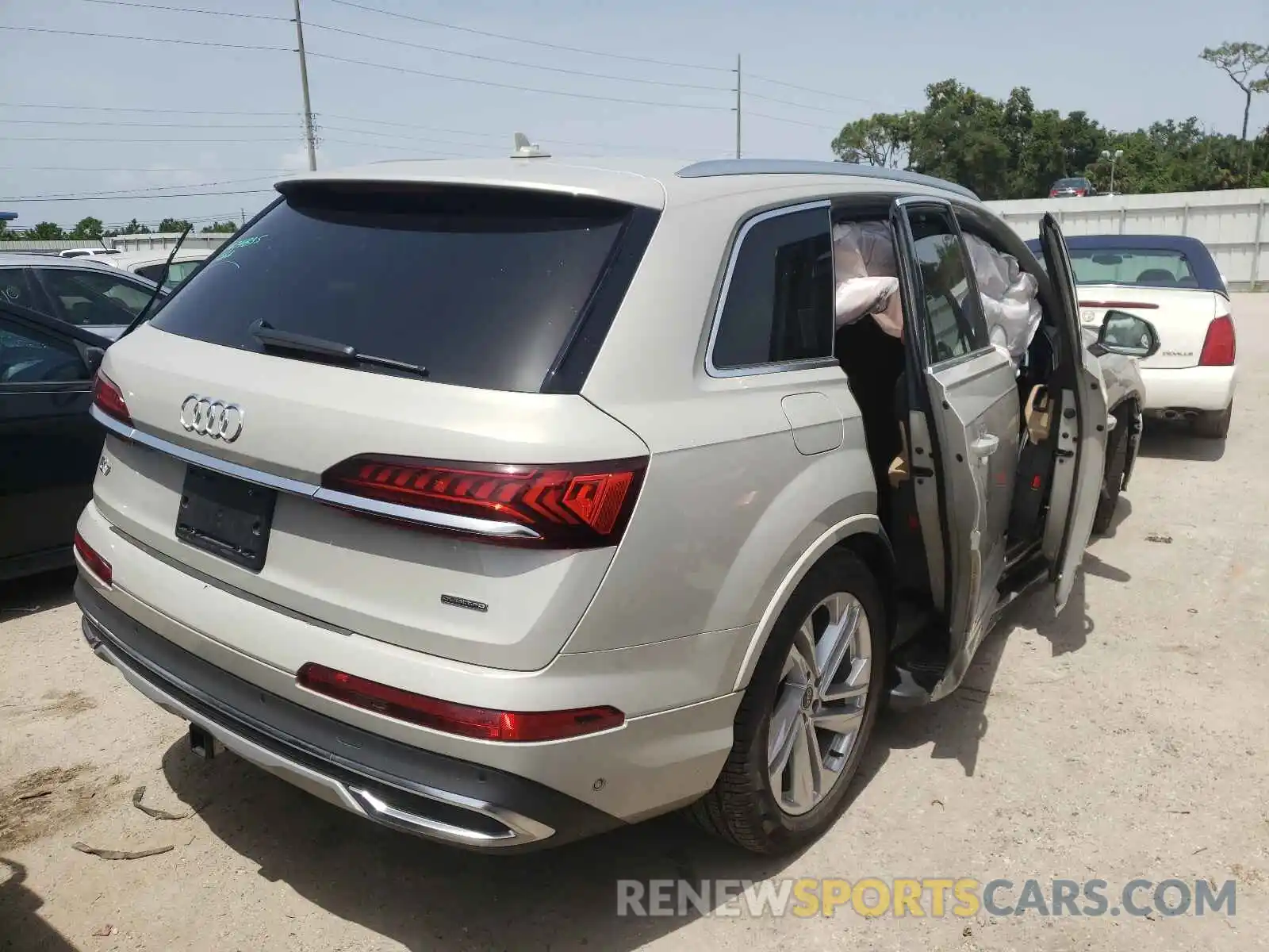 4 Фотография поврежденного автомобиля WA1LJAF75MD024551 AUDI Q7 2021