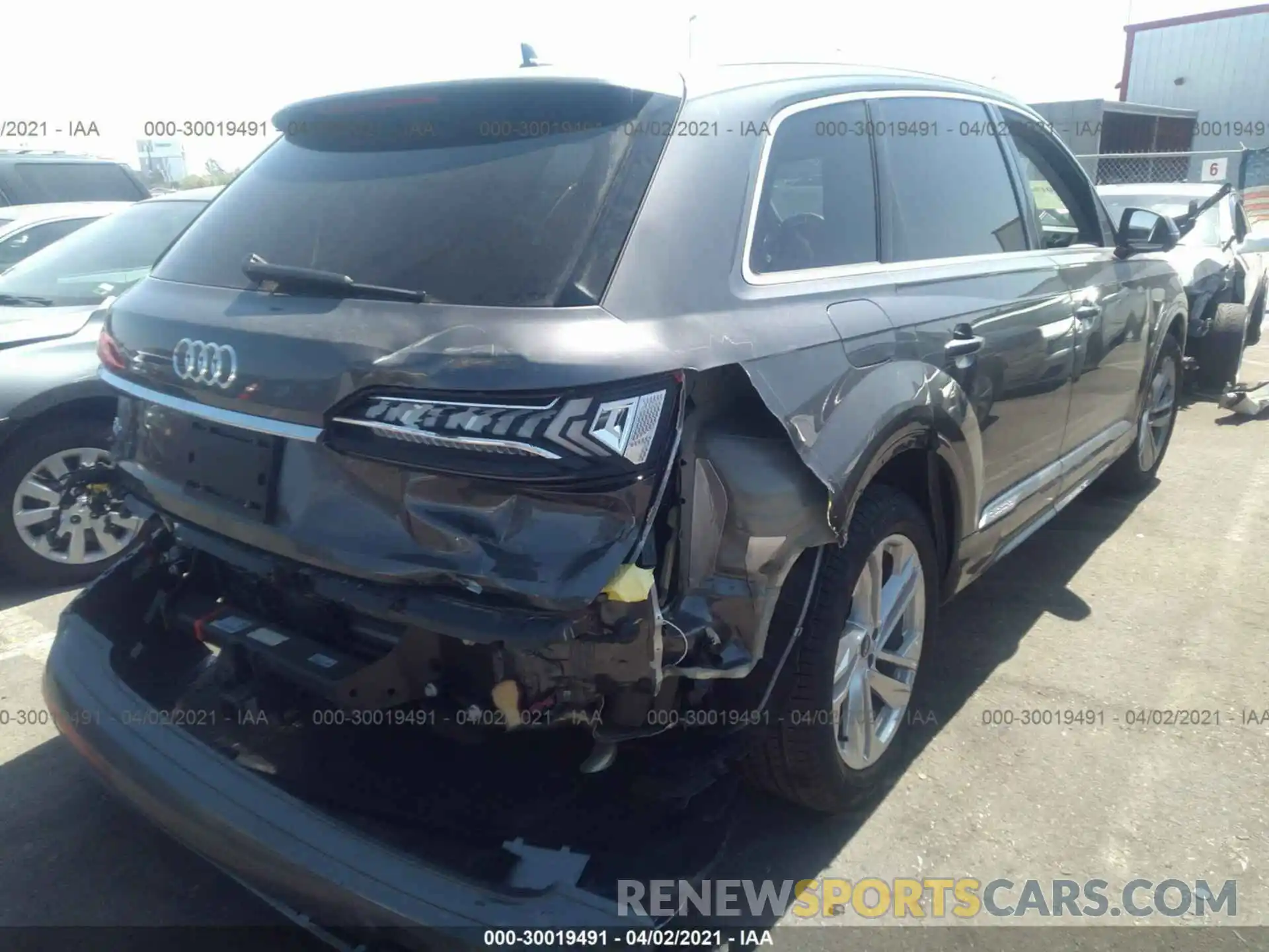 4 Фотография поврежденного автомобиля WA1LJAF76MD015406 AUDI Q7 2021