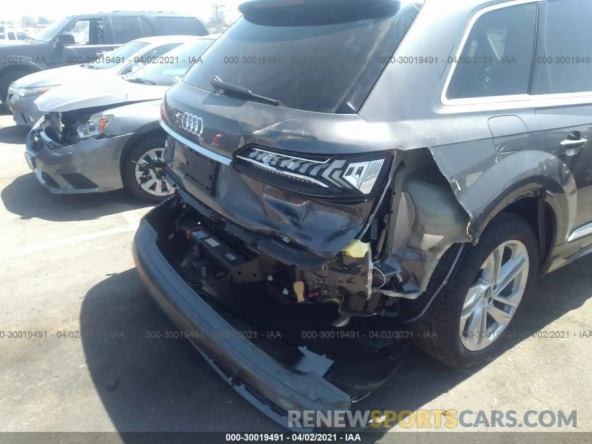 6 Photograph of a damaged car WA1LJAF76MD015406 AUDI Q7 2021