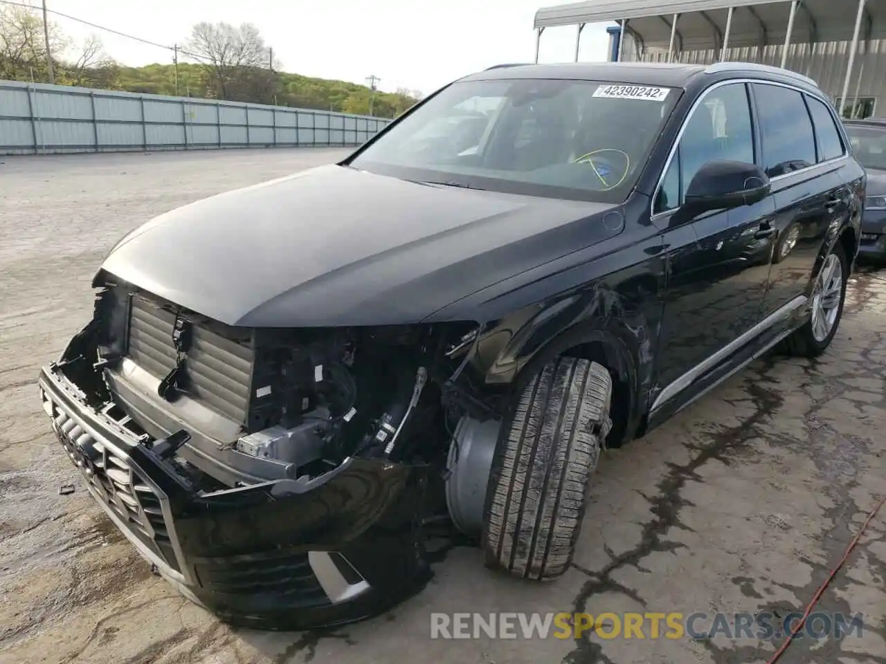 2 Photograph of a damaged car WA1LJAF78MD036242 AUDI Q7 2021