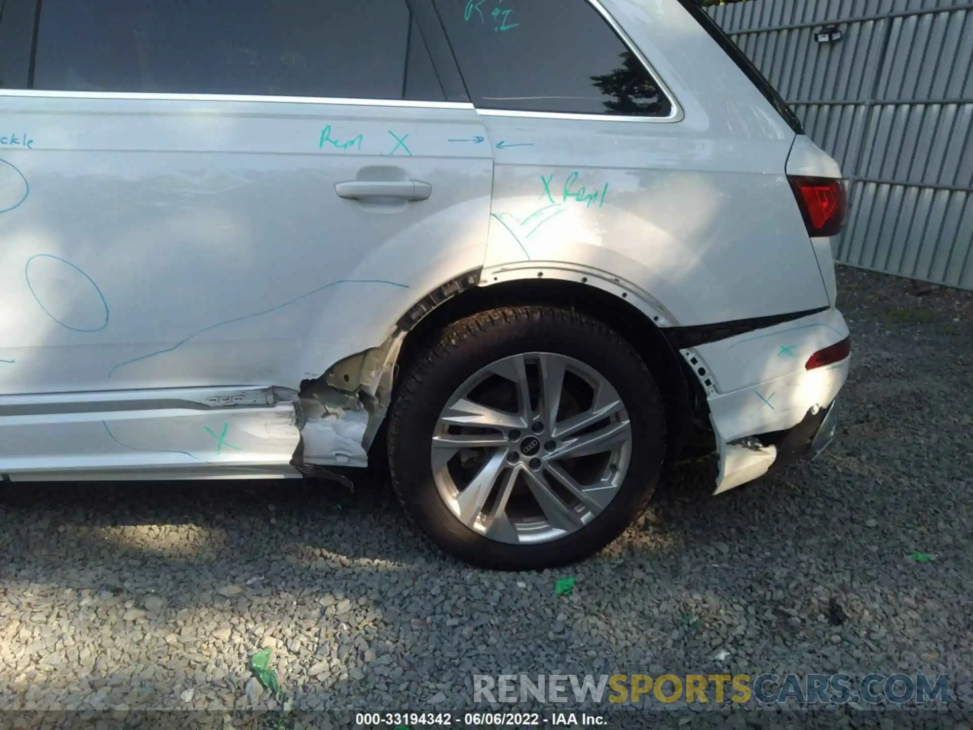 6 Photograph of a damaged car WA1LJAF79MD027503 AUDI Q7 2021