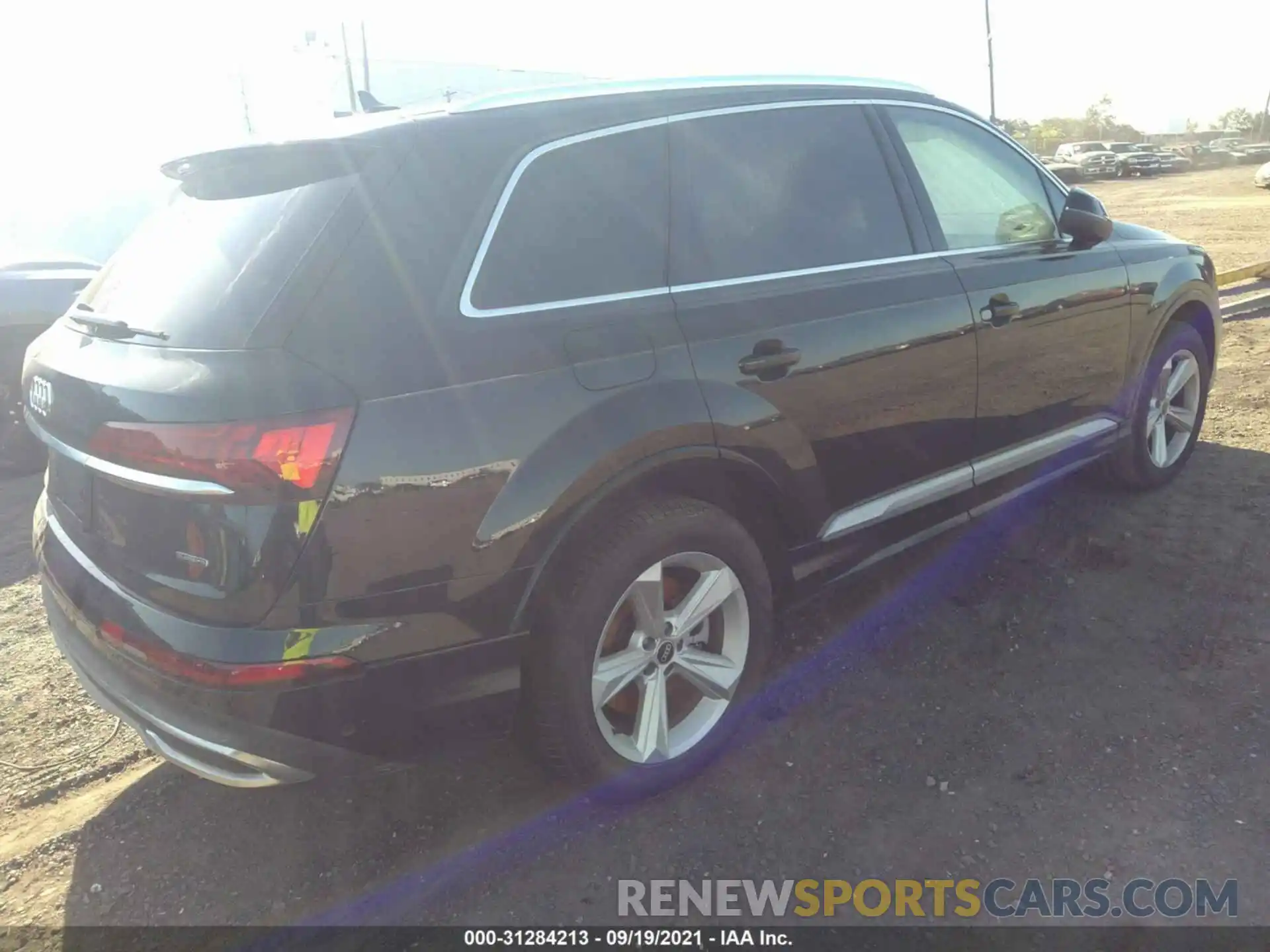 4 Photograph of a damaged car WA1LJAF79MD037545 AUDI Q7 2021