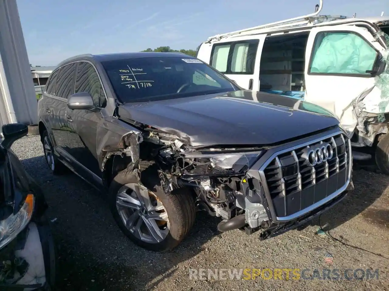 1 Photograph of a damaged car WA1LJAF7XMD000603 AUDI Q7 2021