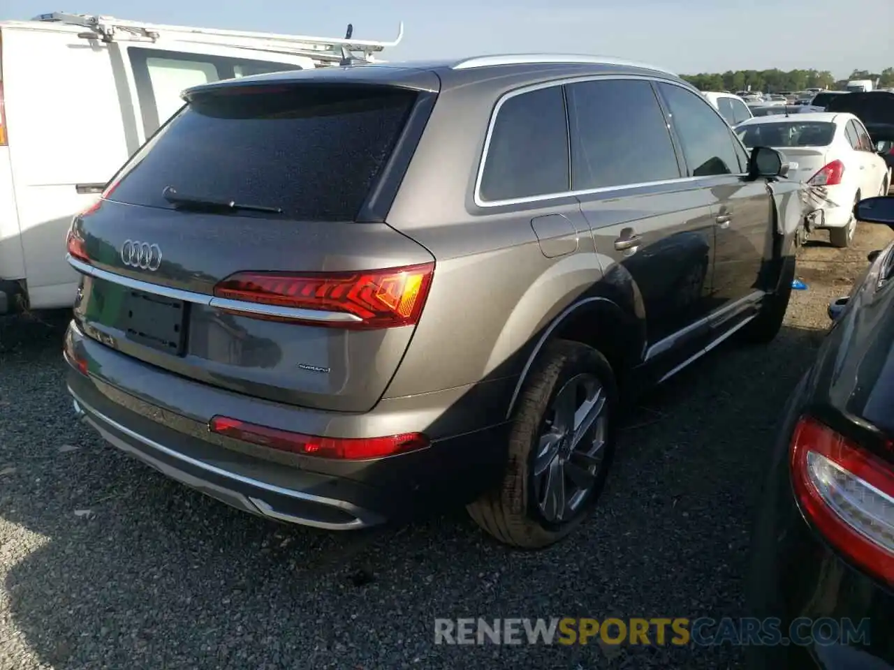 4 Photograph of a damaged car WA1LJAF7XMD000603 AUDI Q7 2021