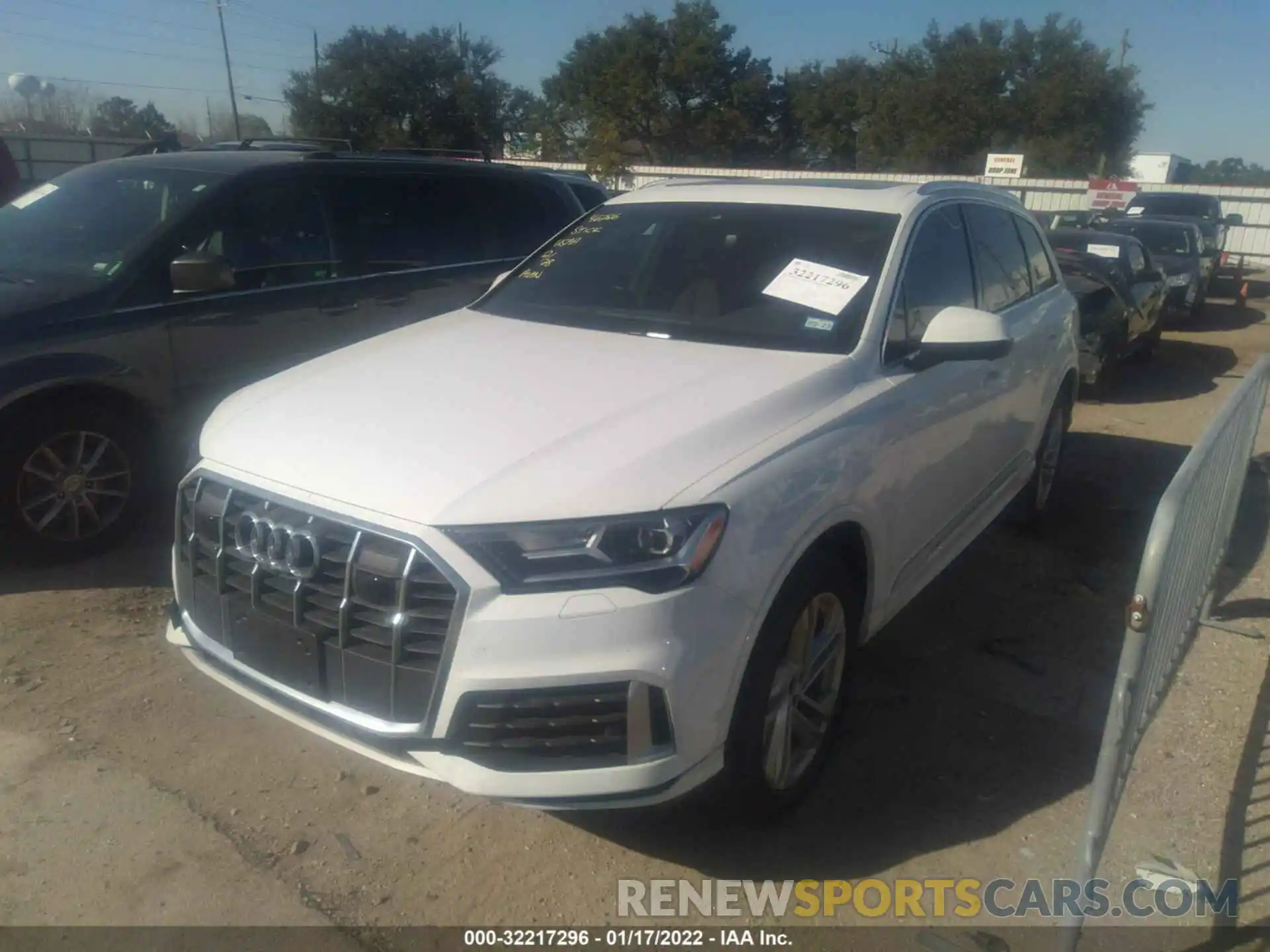 2 Photograph of a damaged car WA1LJAF7XMD026182 AUDI Q7 2021