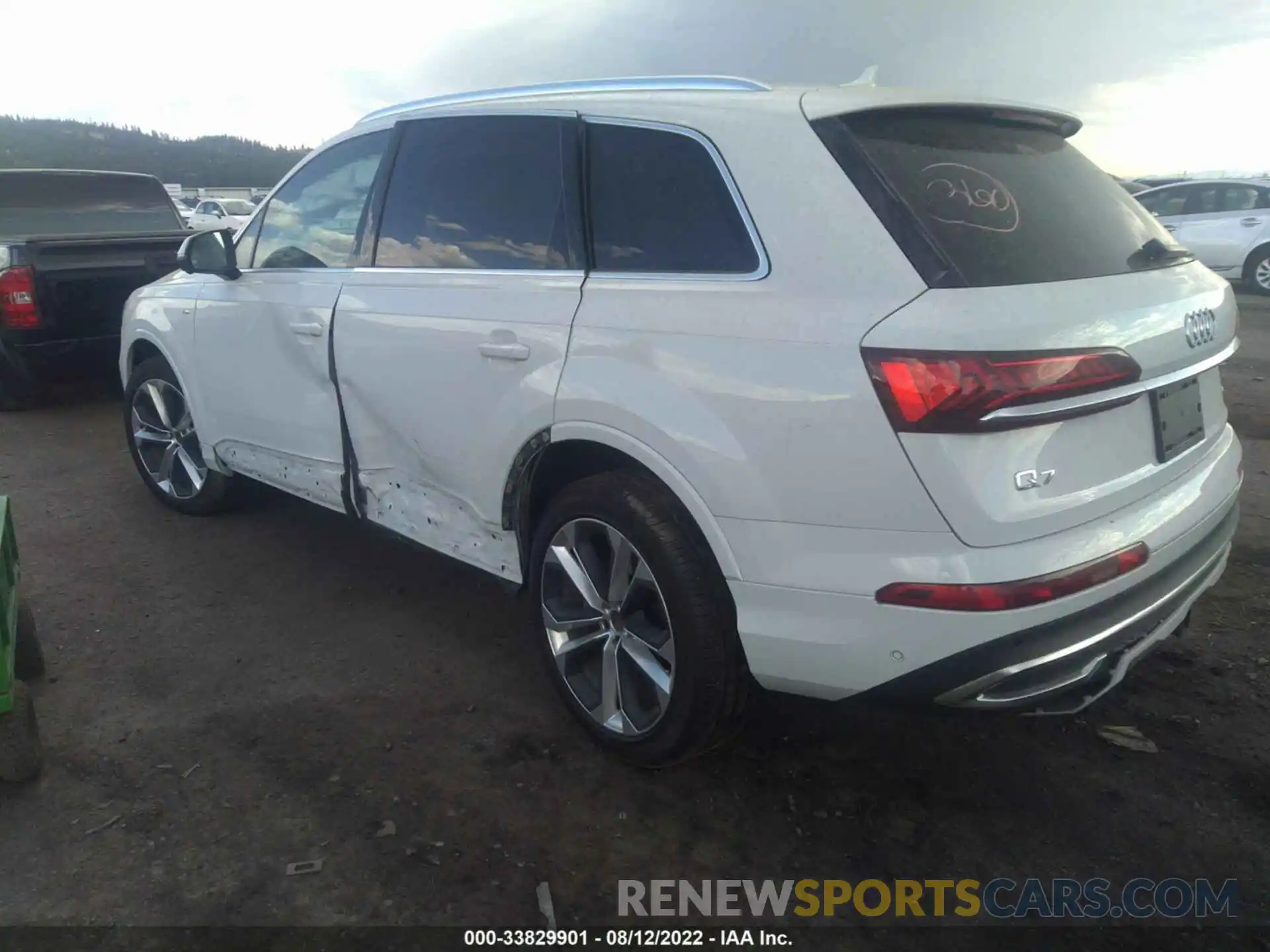 3 Photograph of a damaged car WA1LXAF70MD019823 AUDI Q7 2021