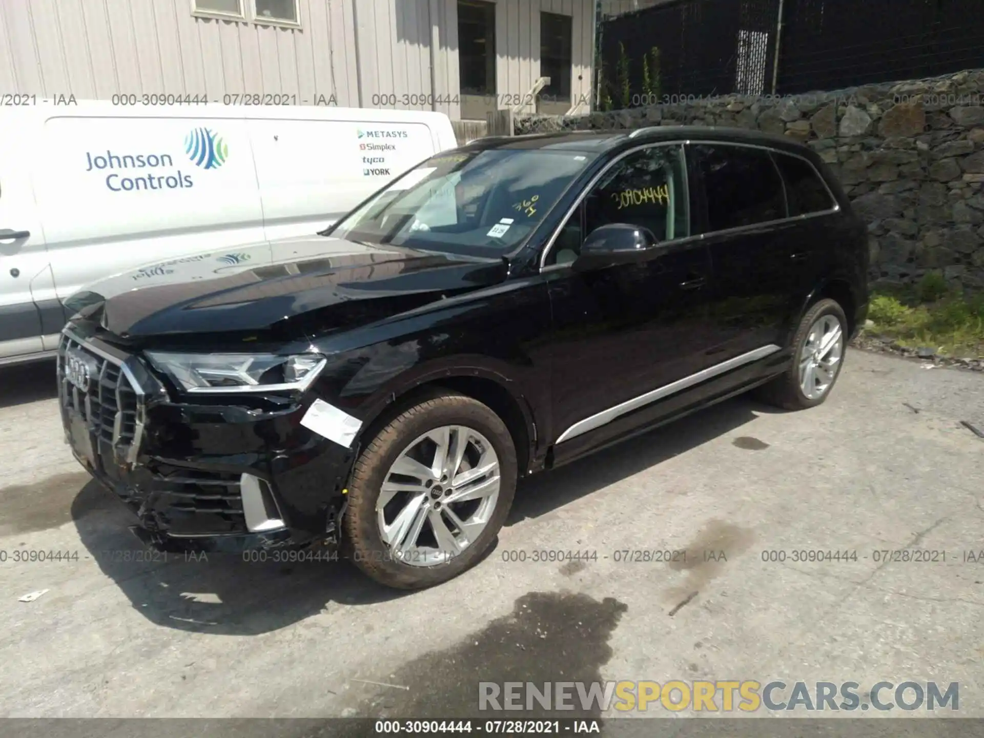 2 Photograph of a damaged car WA1LXAF71MD017689 AUDI Q7 2021