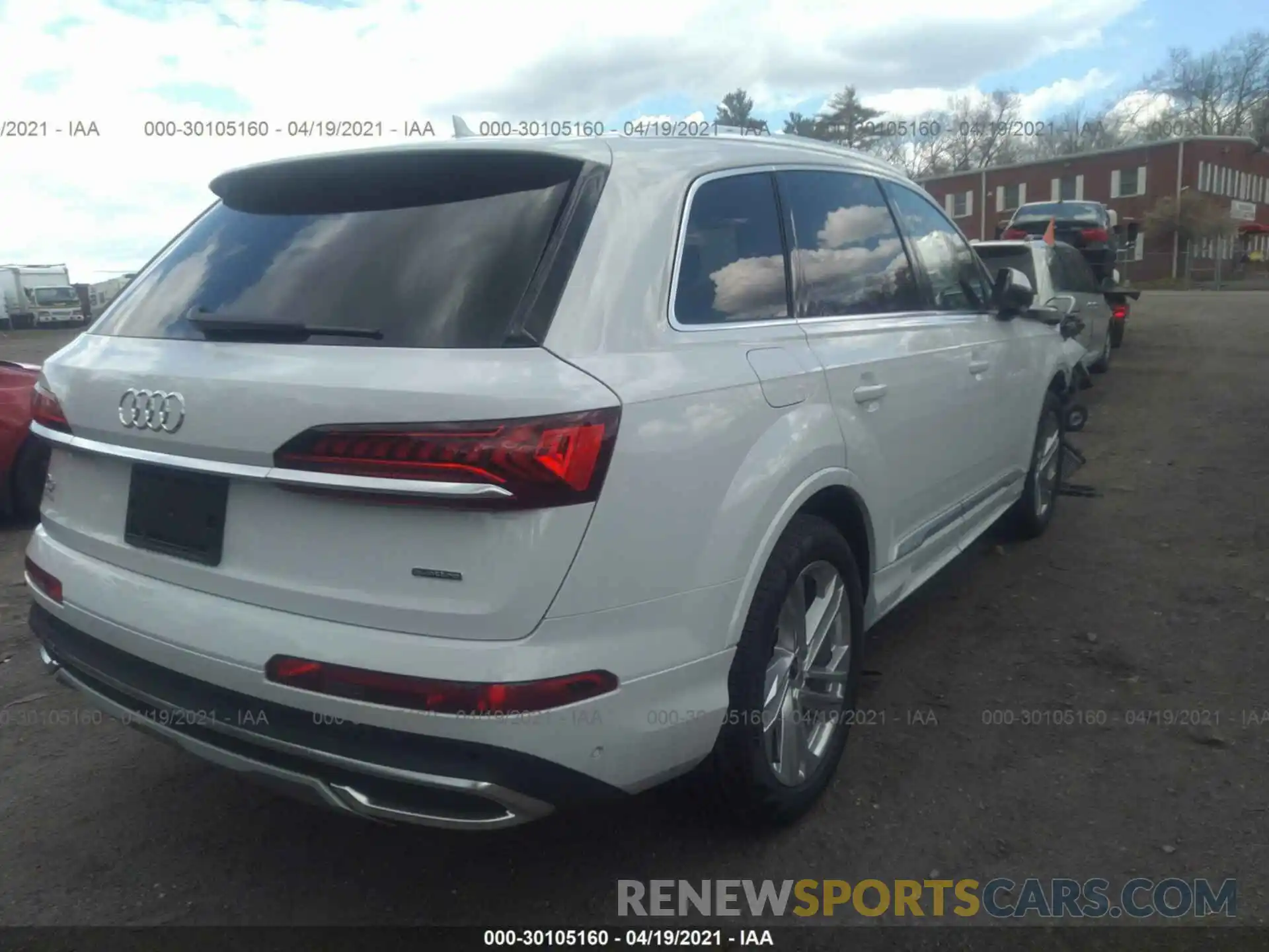 4 Фотография поврежденного автомобиля WA1LXAF71MD017854 AUDI Q7 2021