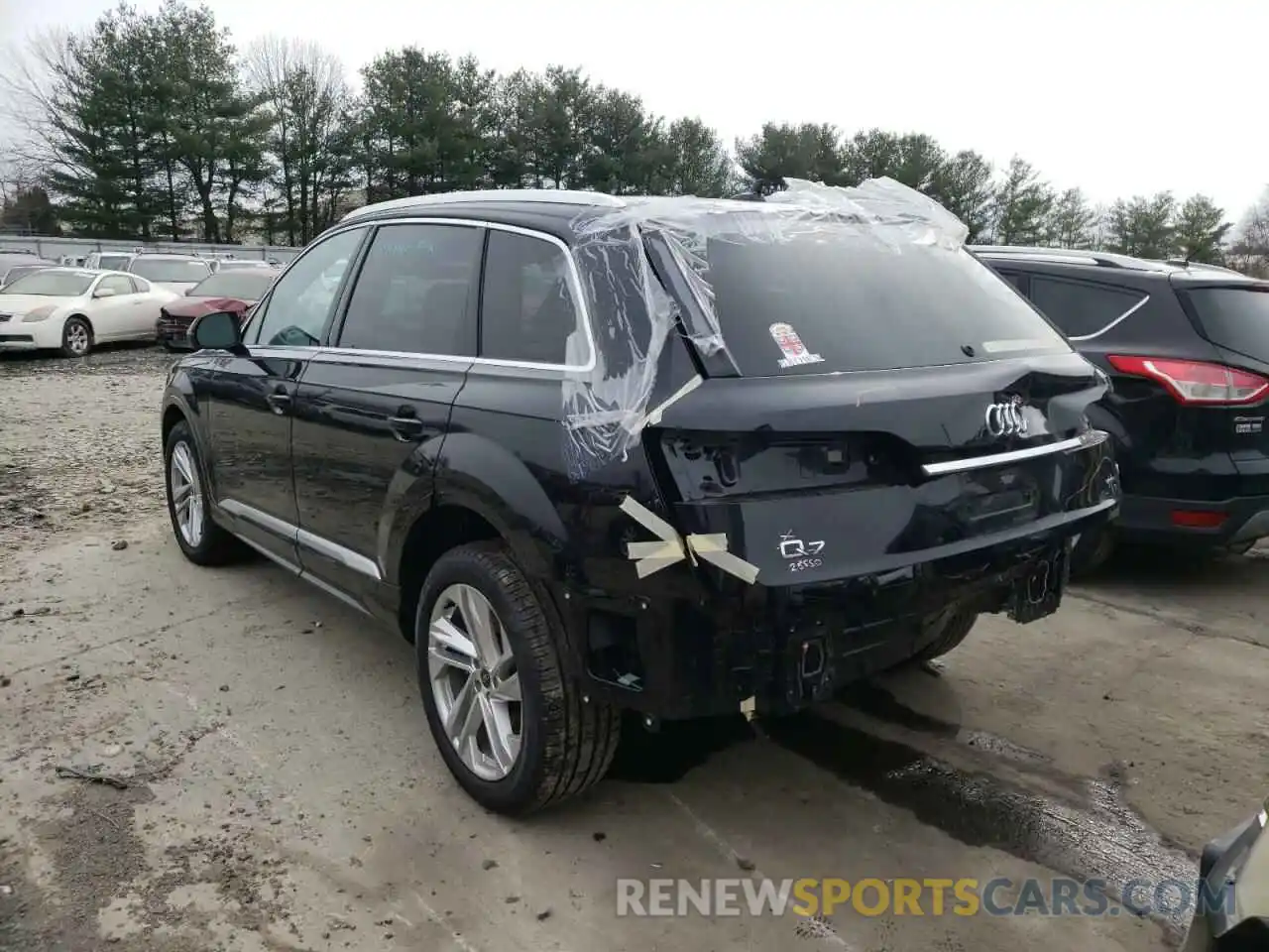 3 Photograph of a damaged car WA1LXAF71MD019118 AUDI Q7 2021