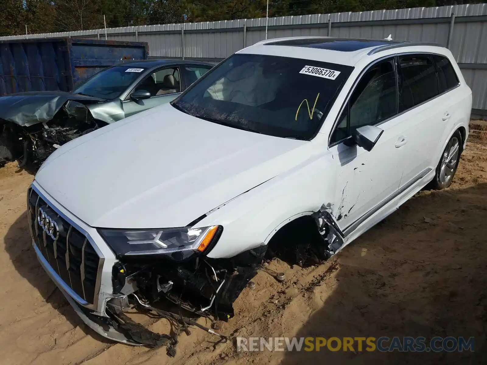 2 Photograph of a damaged car WA1LXAF72MD011870 AUDI Q7 2021