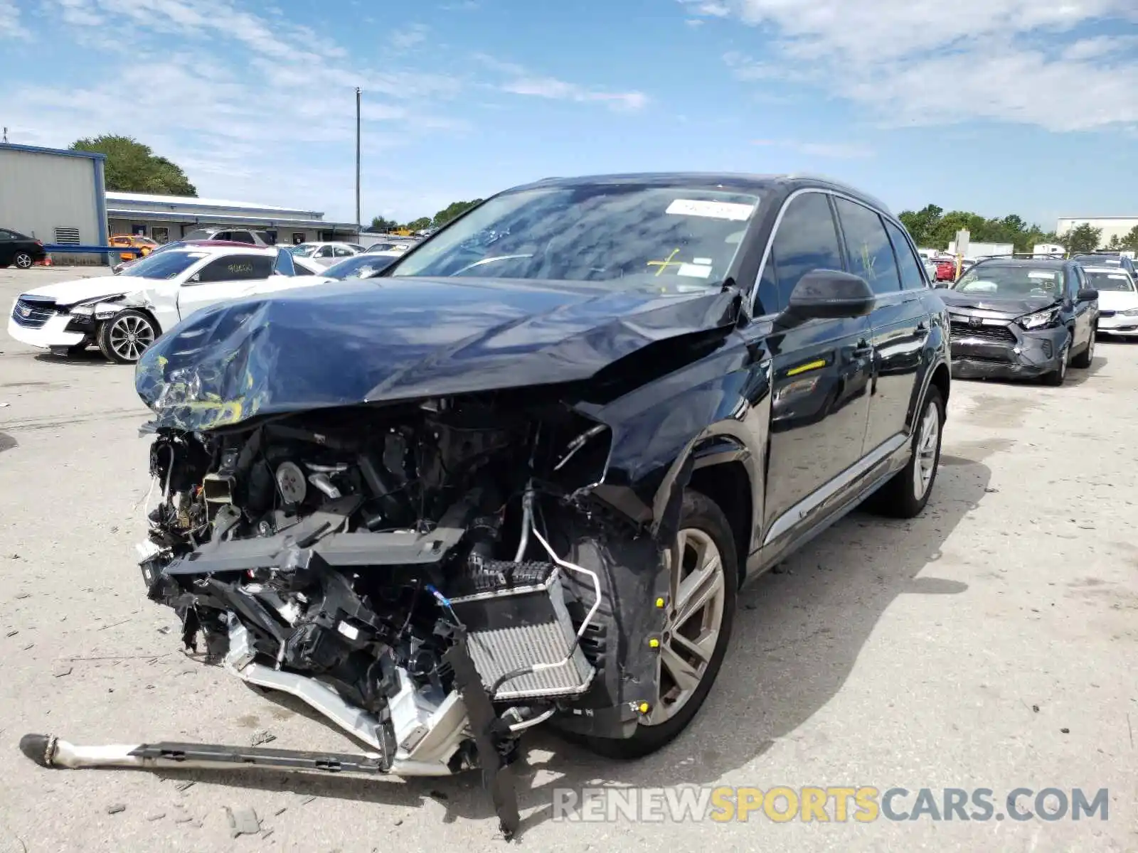 2 Photograph of a damaged car WA1LXAF72MD012579 AUDI Q7 2021